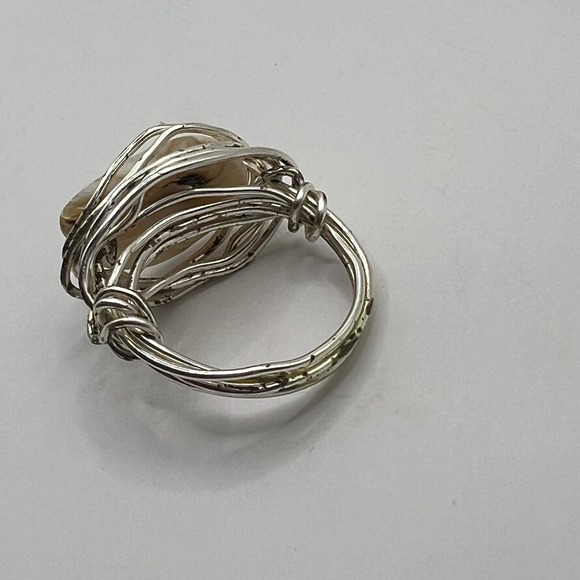 Artisan Silver Tone‎ Wrap Ring White Stone Hand Made Size 6 - Picture 8 of 8